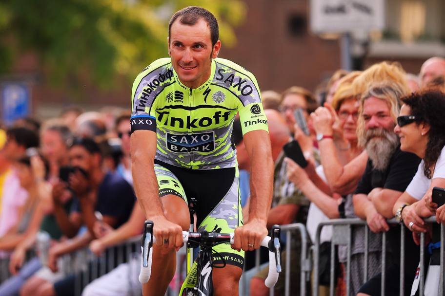 Con la maglia della Tinkoff alla partenza del Tour da Utrecht. Getty